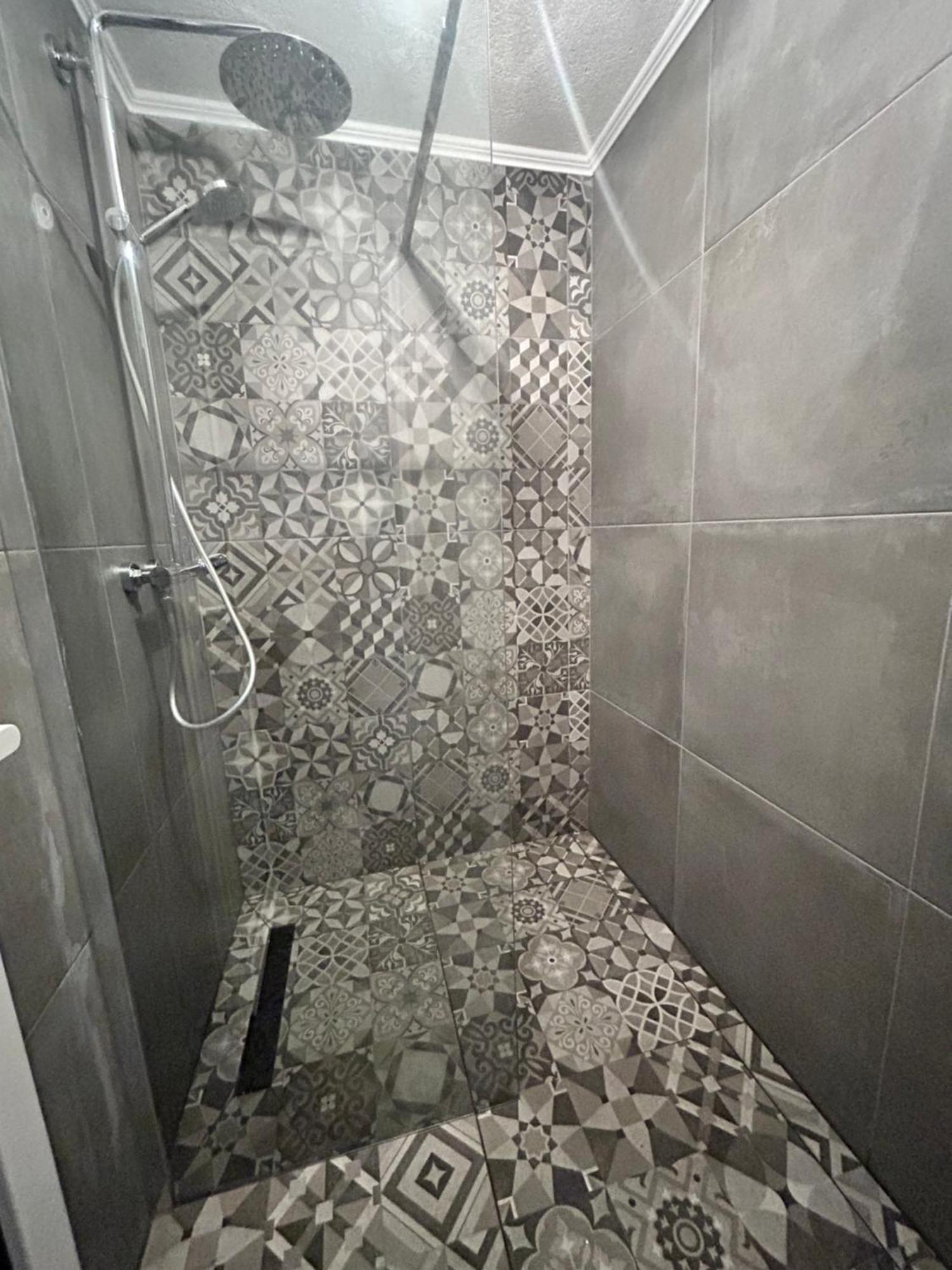 באניה לוקה Romantic Lodge מראה חיצוני תמונה